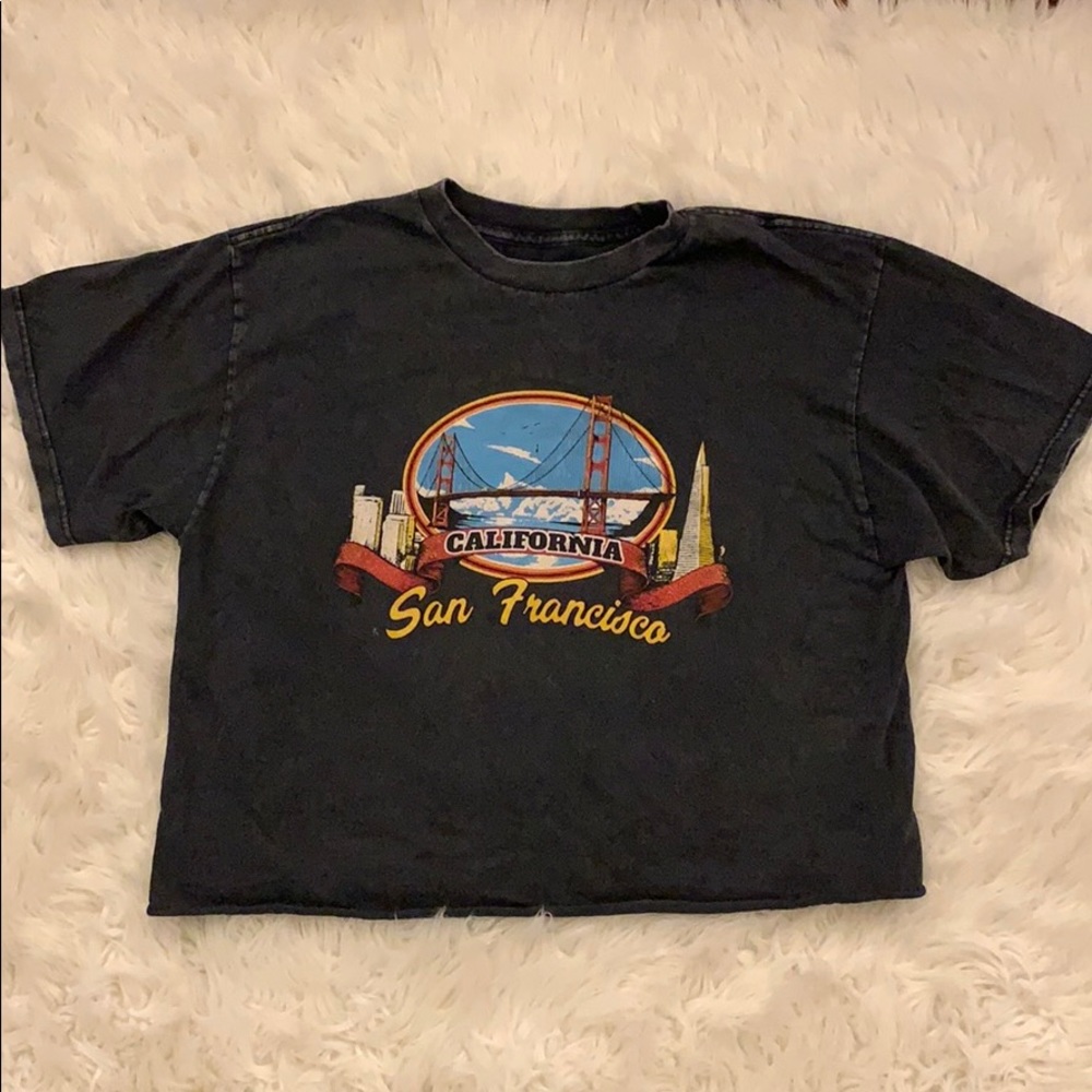 brandy melville short sleeve San Francisco shirt!